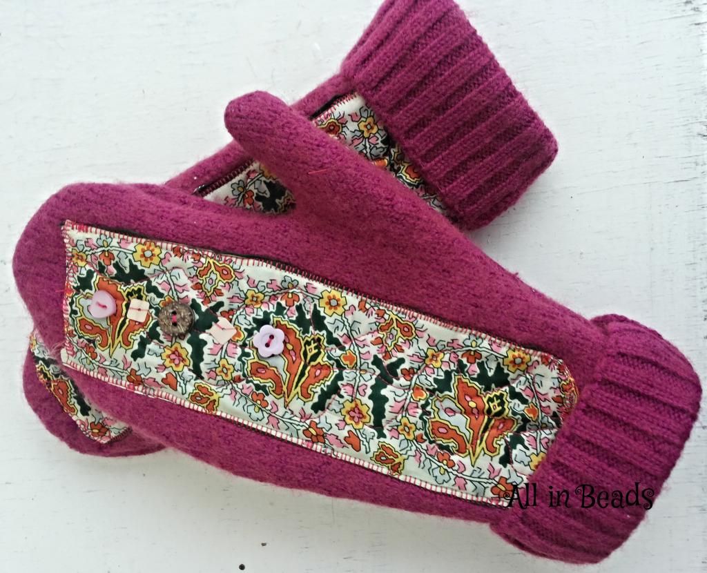 All in Beads DIY mittens with bead decorations + a keychain